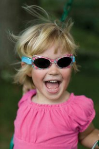 Сонцезахисні окуляри для дітей